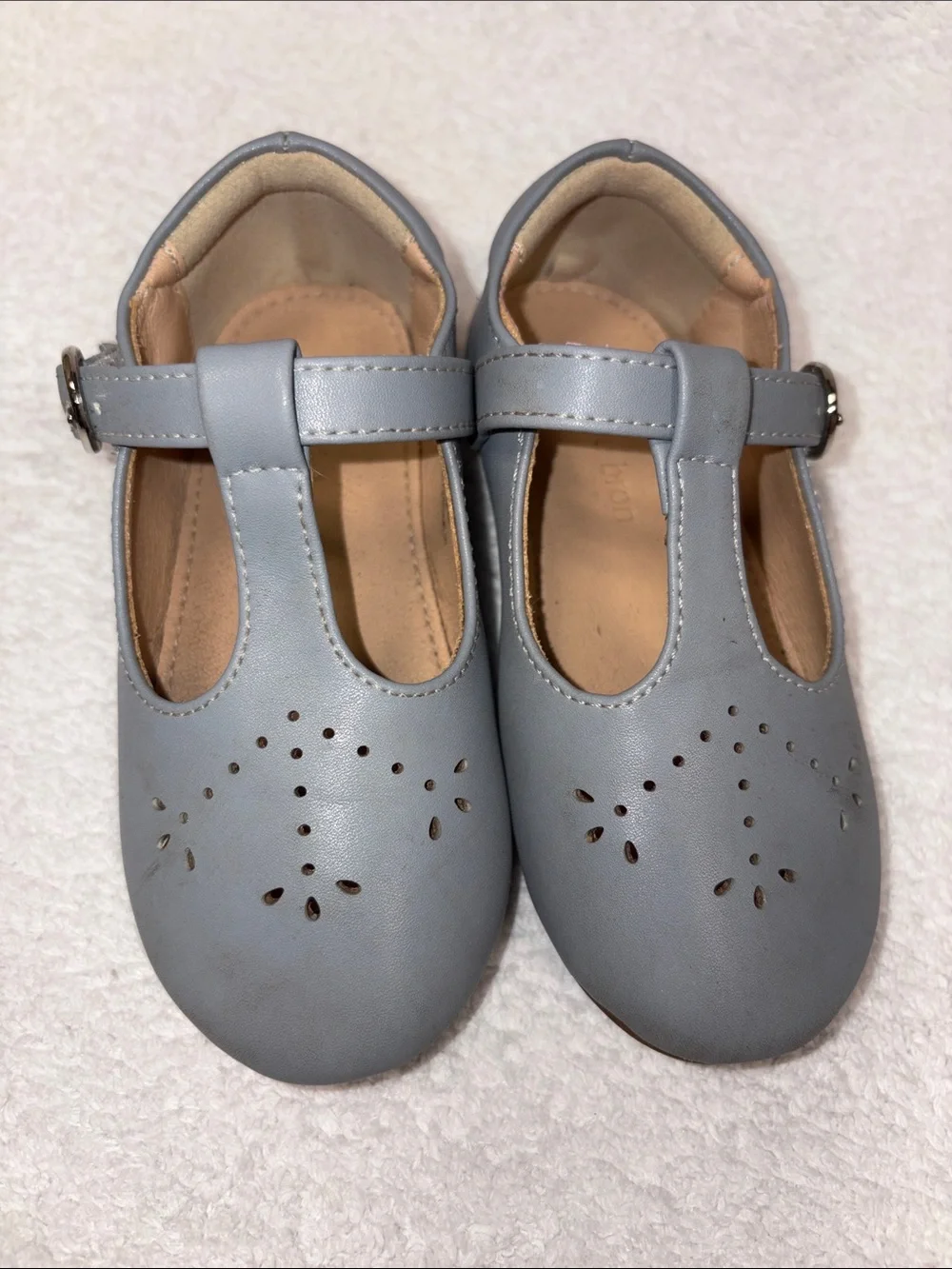 Thee bron Girls T-Strap Dress Shoes in Light blue Gray color girls size 8